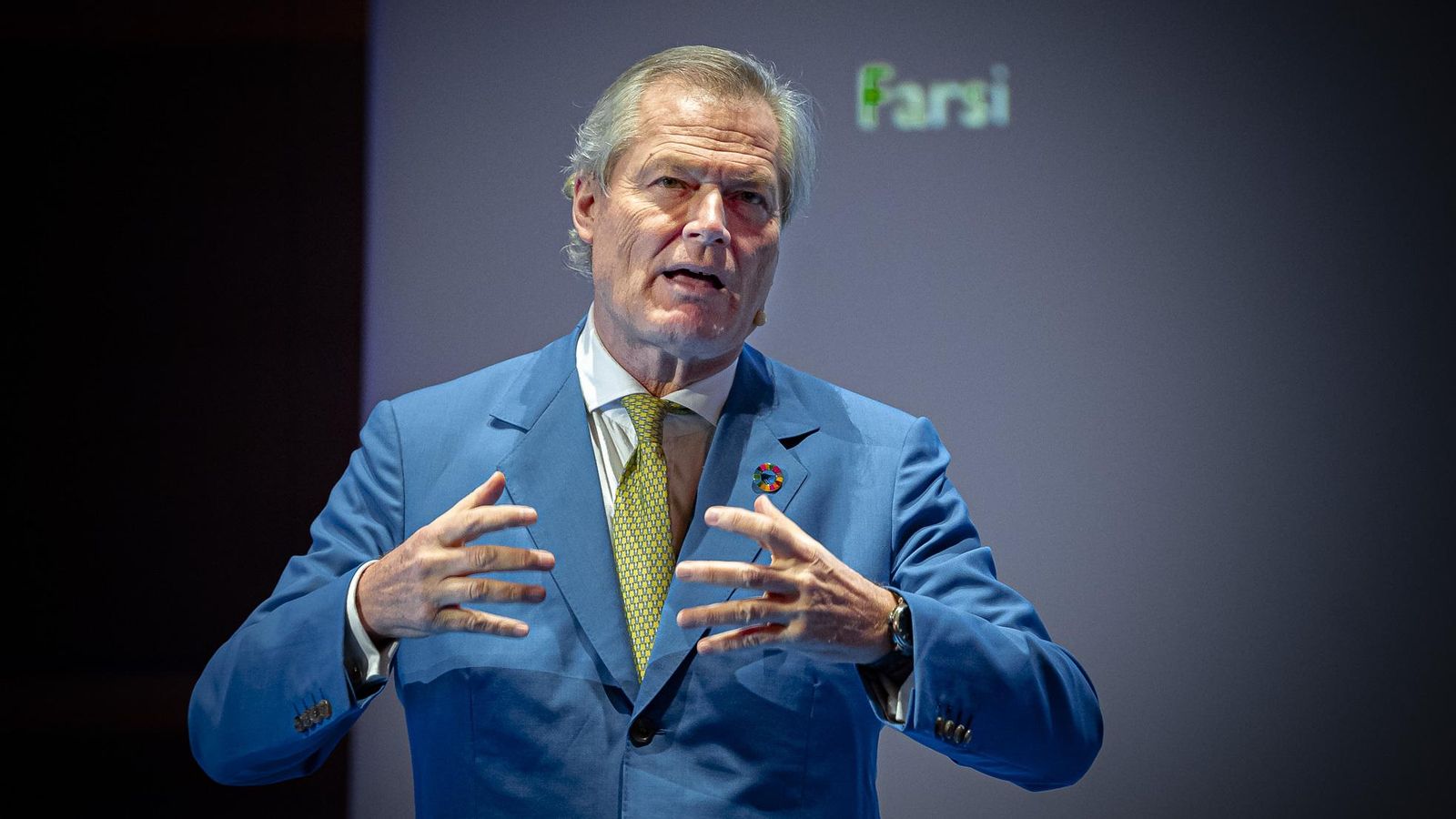 Gunter Pauli , en otro momento de su intervención.