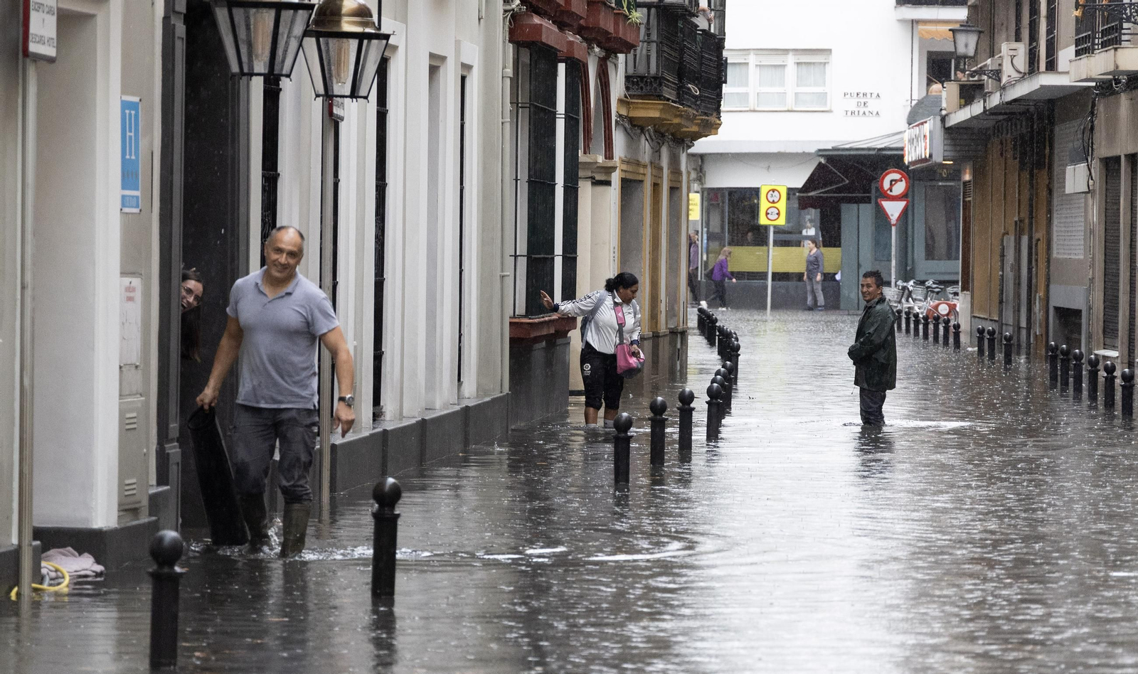 El centro de Sevilla anegado, todas las fotos.