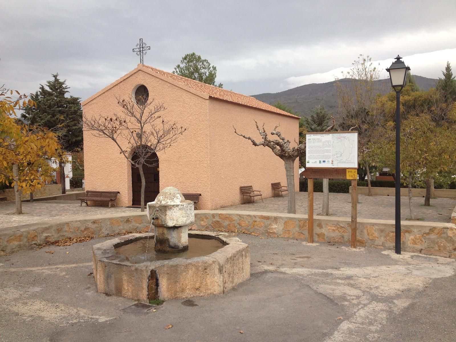 Fondón inicia una campaña vecinal para comprar una campana a la ermita de San Marcos