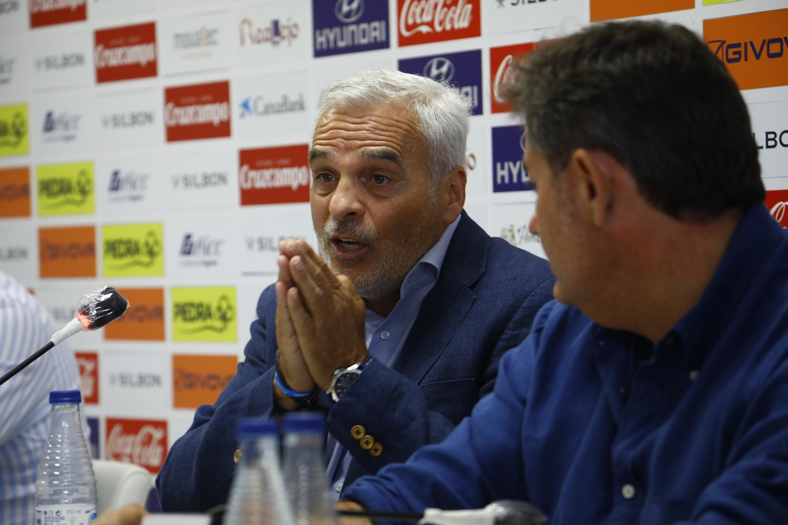 Las imágenes de la despedida de Miguel Valenzuela del Córdoba CF