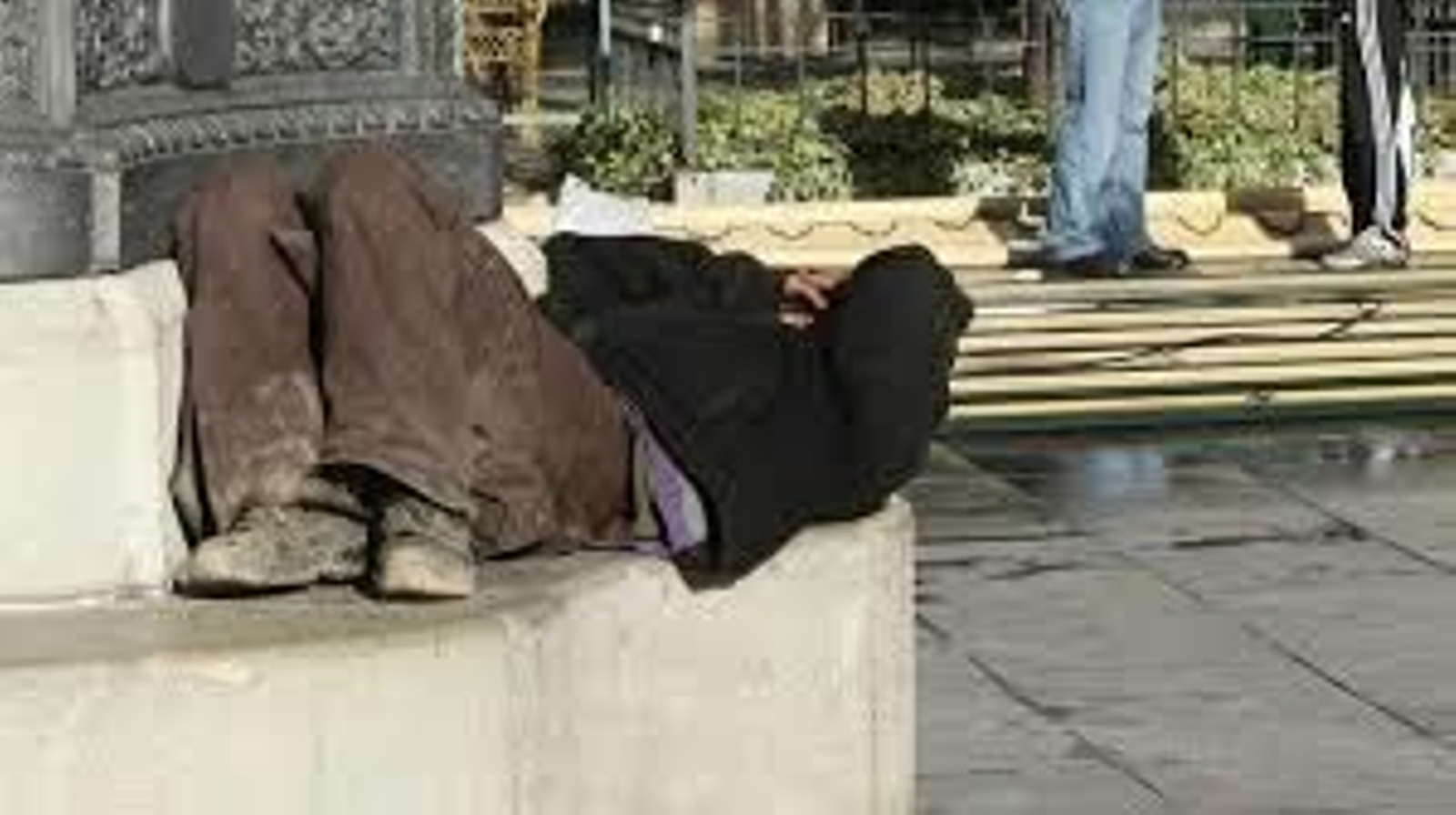 Granada abre el pabellón Paquillo Fernández para atender a las personas sin hogar por el coronavirus