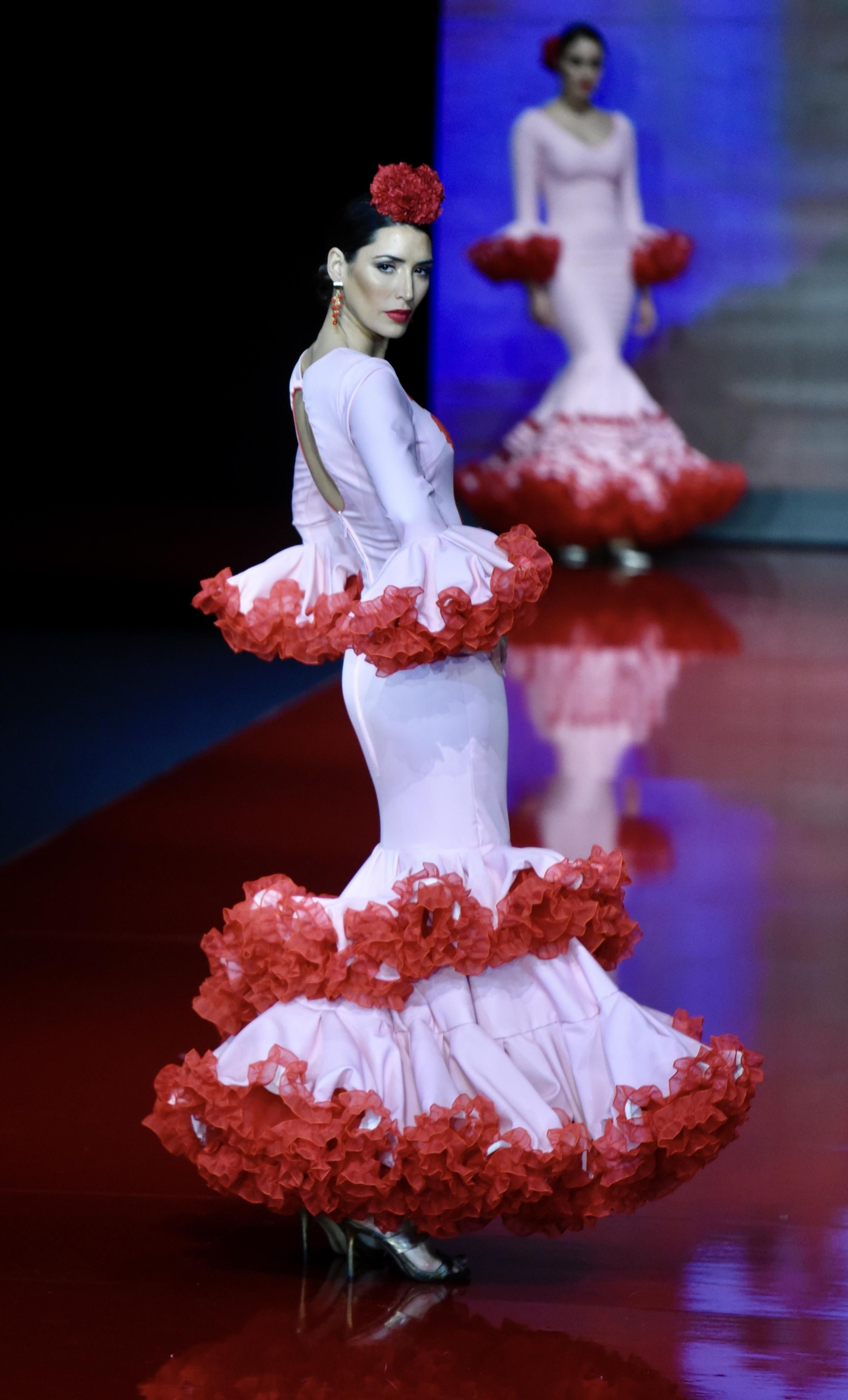 El desfile de Leticia Lorenzo en SIMOF 2022, todas las fotos