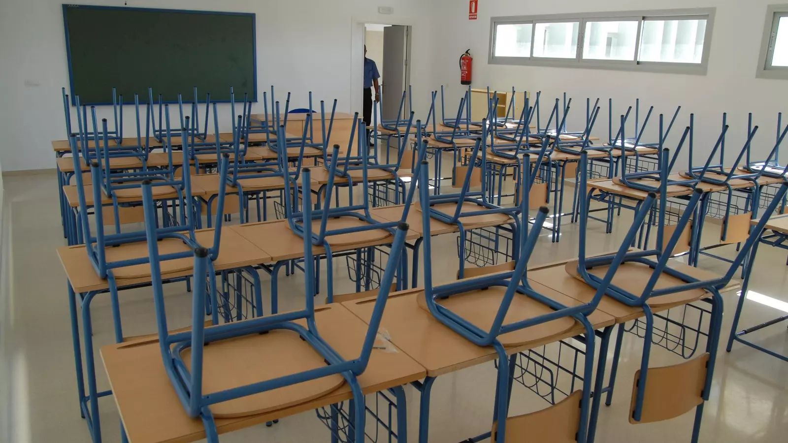 Imagen de archivo de un aula.