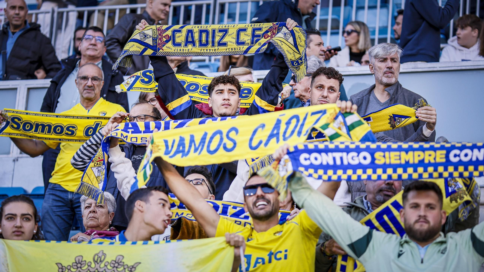 Búscate entre las imágenes del partido de fútbol Cádiz CF - Racing de Santander