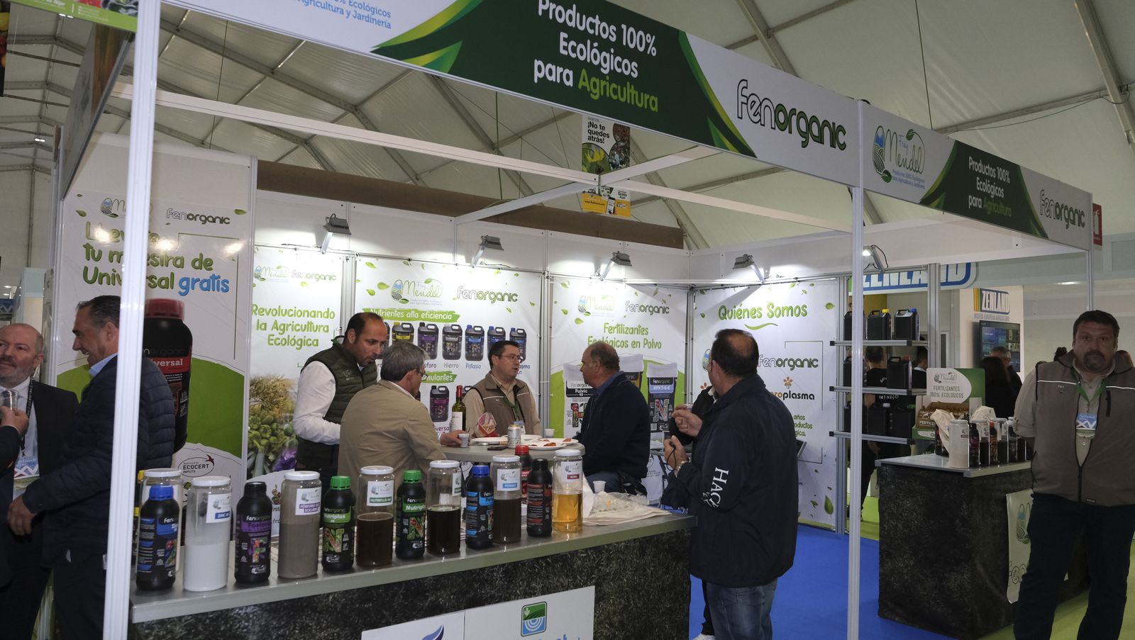 Imágenes del primer día de Expolevante Níjar.