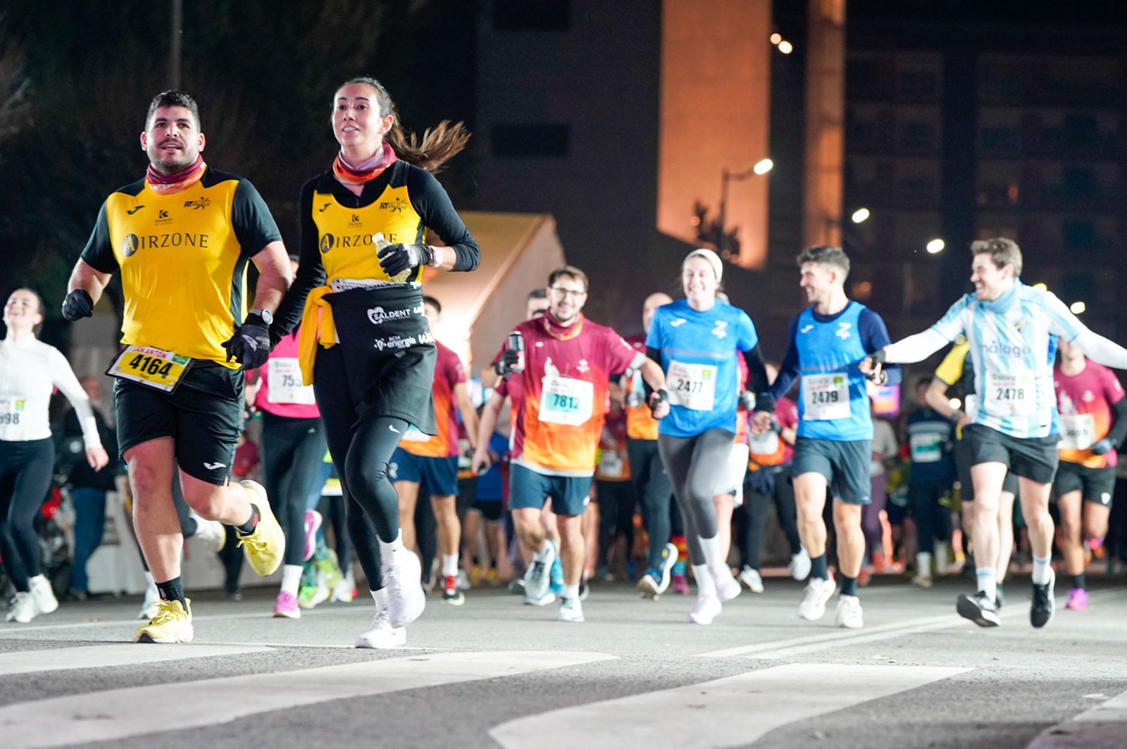 En imágenes: búscate en tu llegada a meta de la Carrera de San Antón 2026 (20)