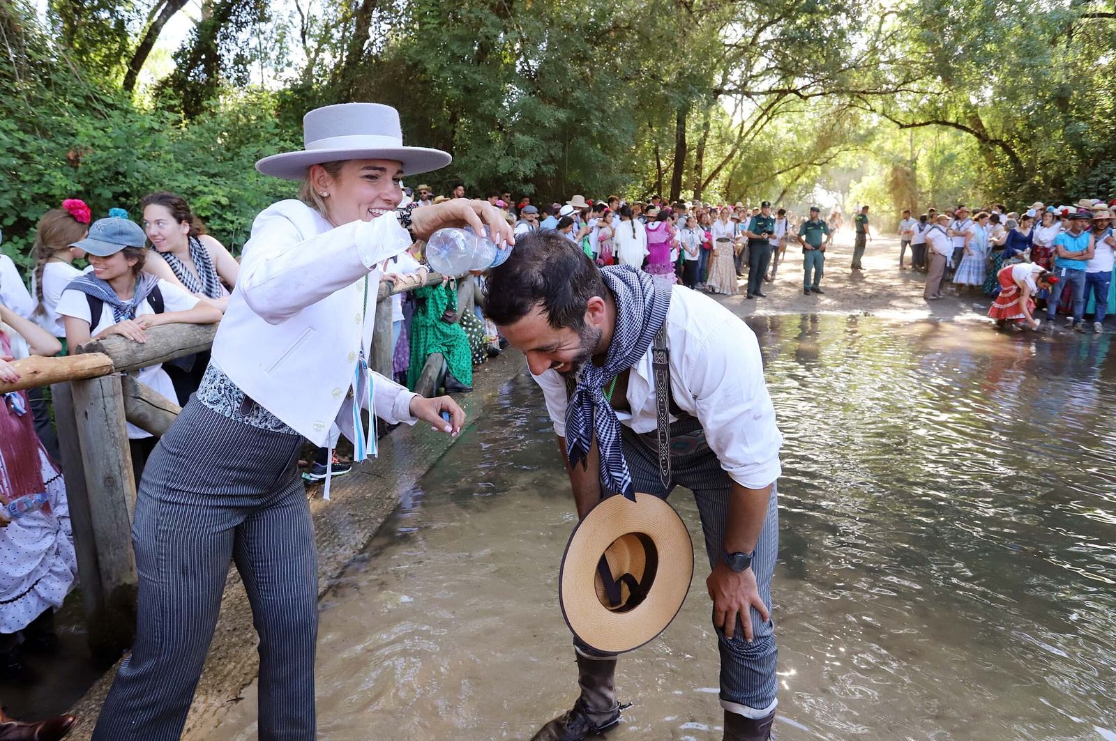 Imágenes de la Hermandad de Huelva a su paso por El Charco