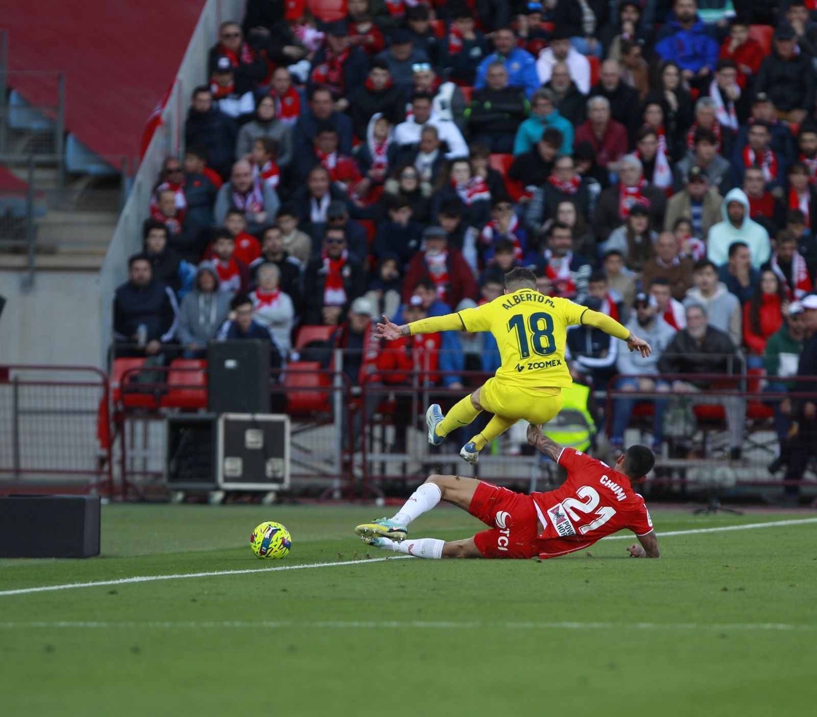 Imágenes de la derrota de la U.D. Almería ante el Villarreal por 0 a 2