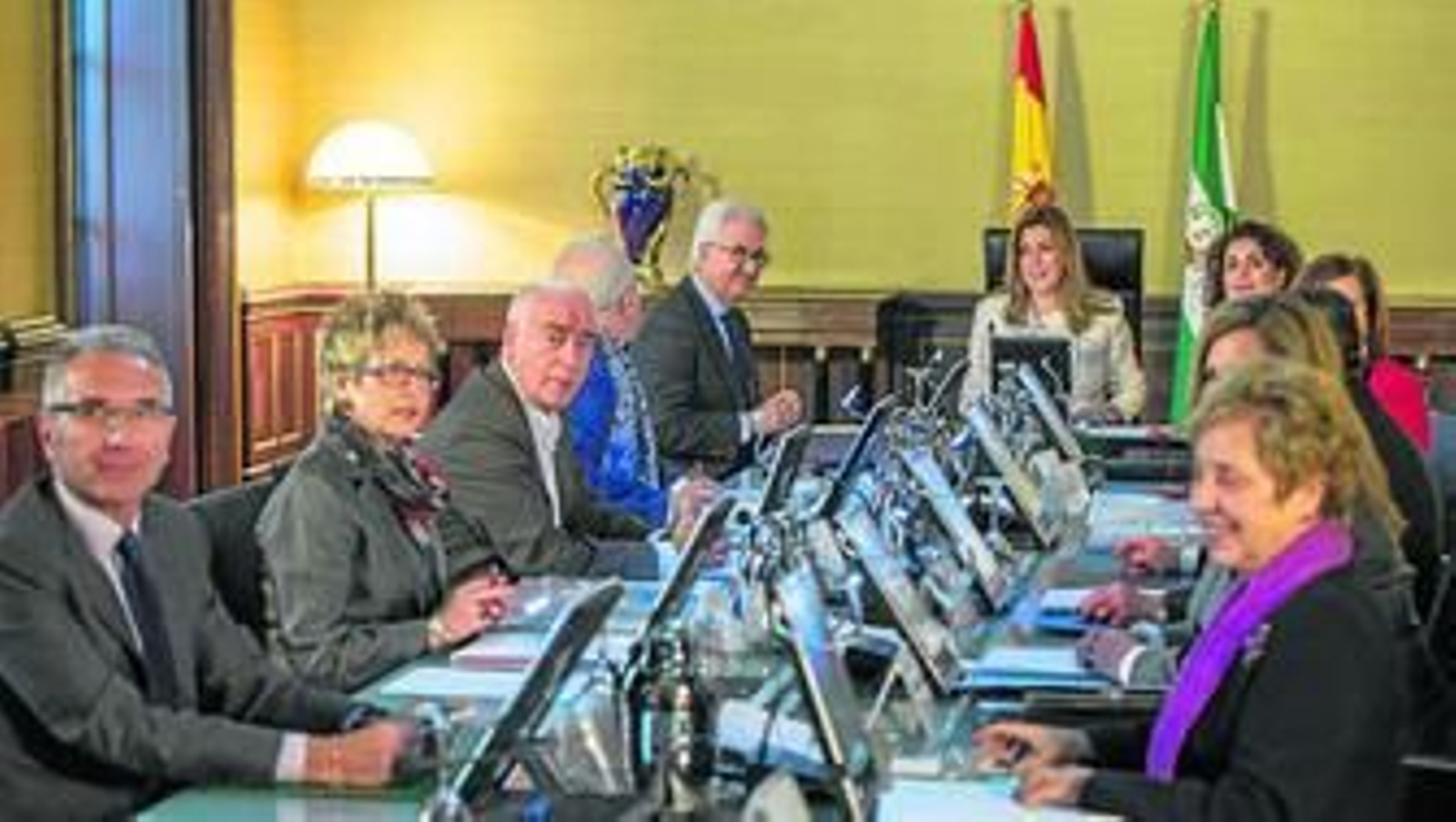 Reunión ayer del Consejo de Gobierno de la Junta sólo con los consejeros del PSOE una vez destituidos los consejeros de IU.