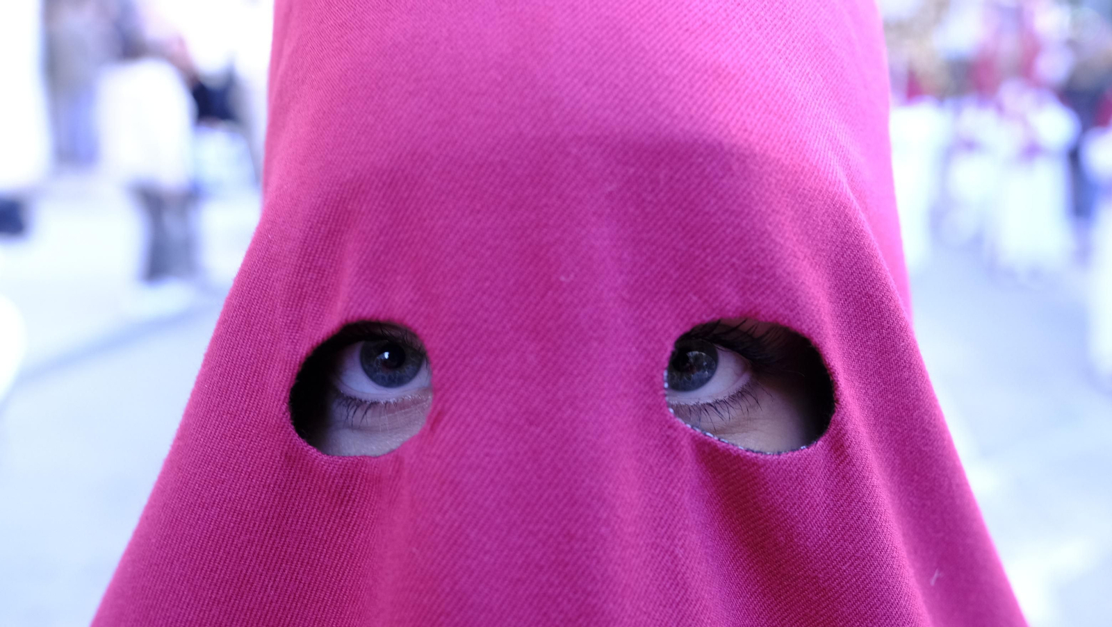 Coronación desaría al viento en su estación de Penitencia