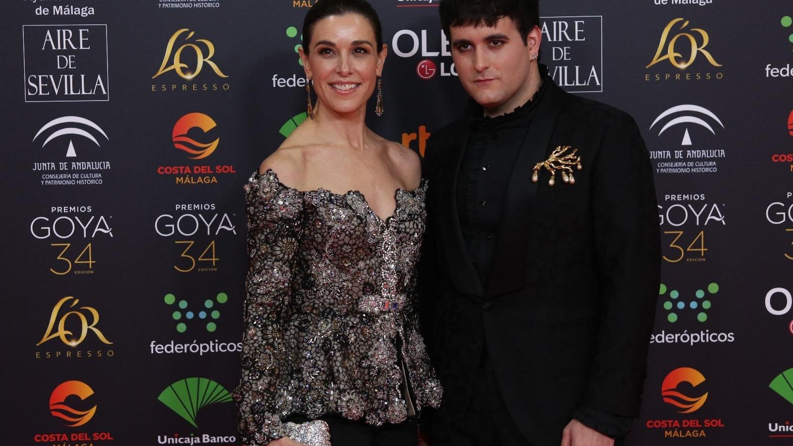 El diseñador Palomo Spain y la presentadora Raquel Sánchez, entre los primeros invitados en llegar al Martín Carpena.