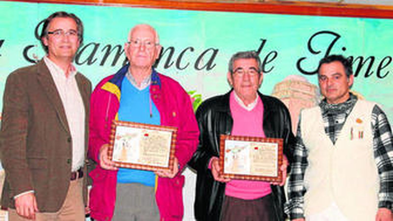 Un momento del homenaje a los militantes José y Domingo Gómez Meléndez.