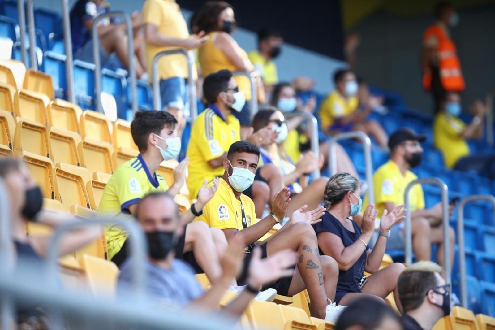 La vuelta del público al estadio en el Trofeo Carranza, en imágenes