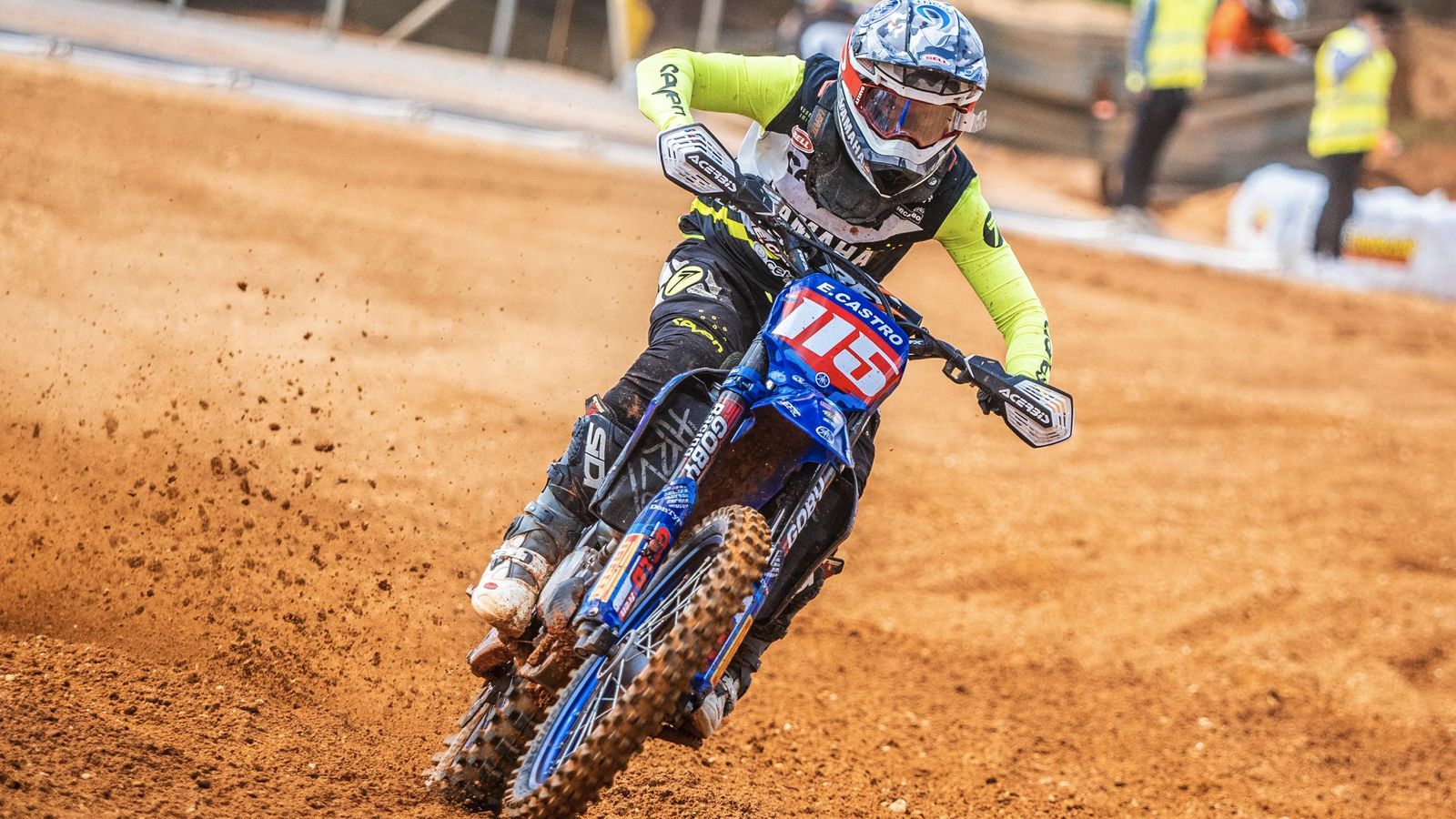 Carlos Campano mantiene el liderazgo de la categoría MX1 tras la prueba de Valverde.