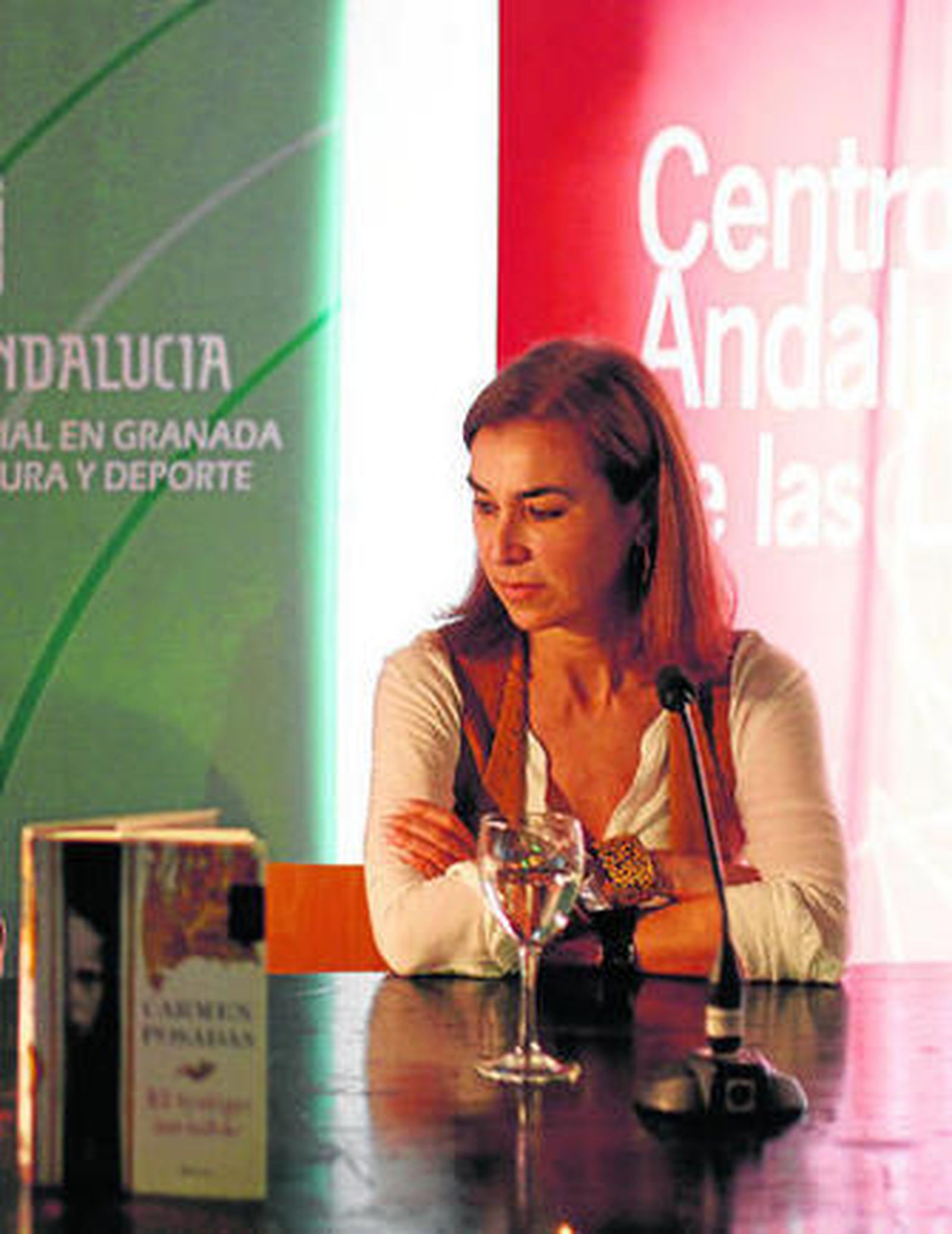 Carmen Posadas, ayer, durante la presentación de su novela.