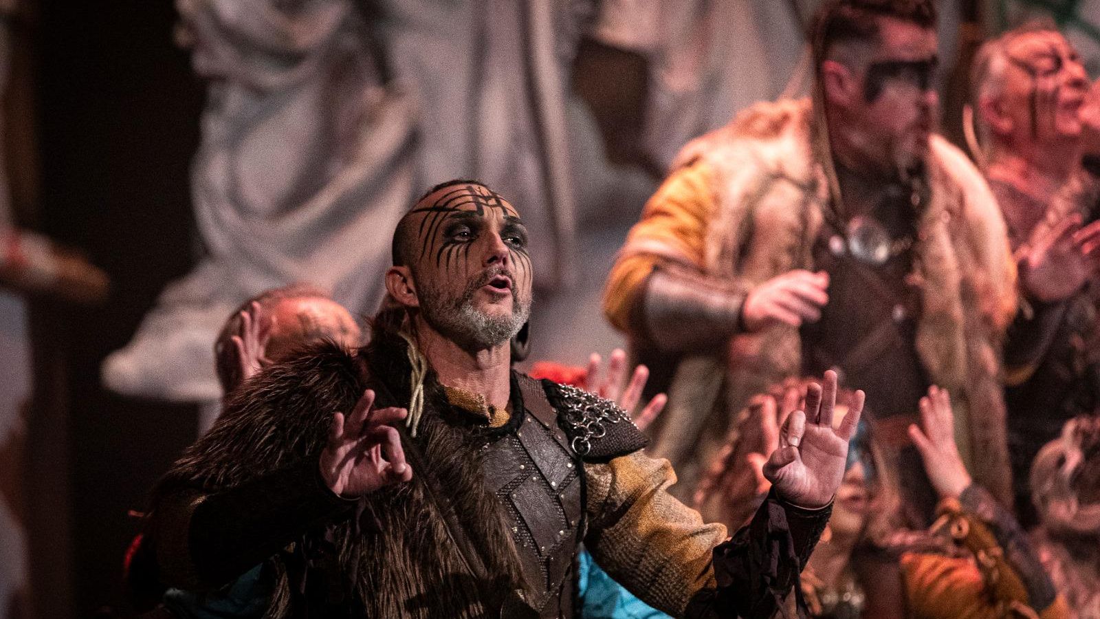 Búscate entre las mejores imágenes de la tercera sesión de cuartos de final del COAC 2025