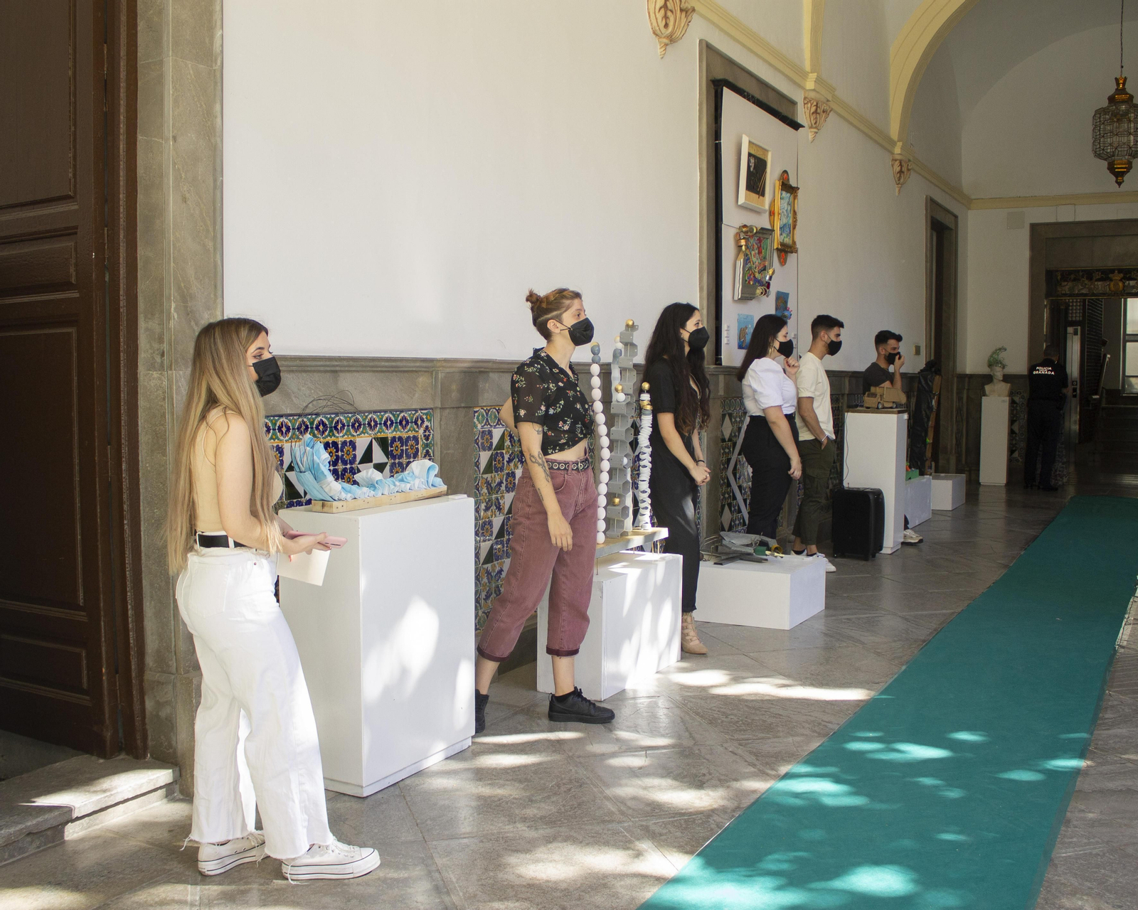 Fotos del desfile de ropa reciclada en Granada