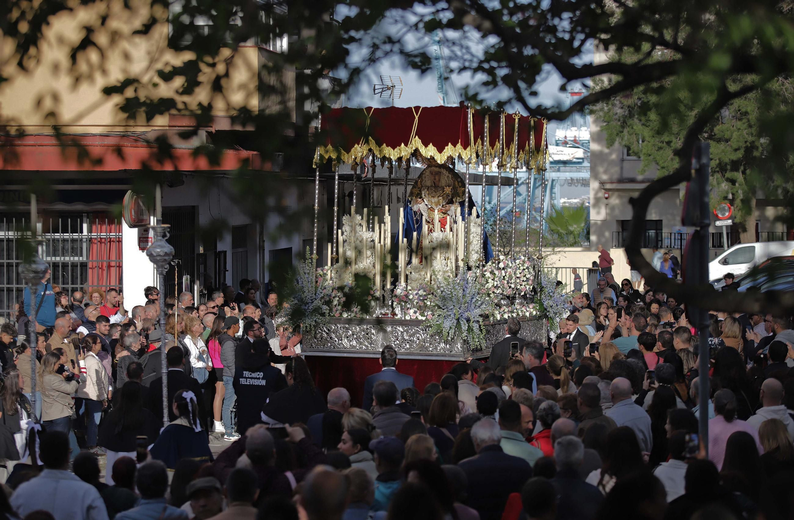 Fotos del Jueves Santo en Algeciras: Tres Caídas y Nazareno