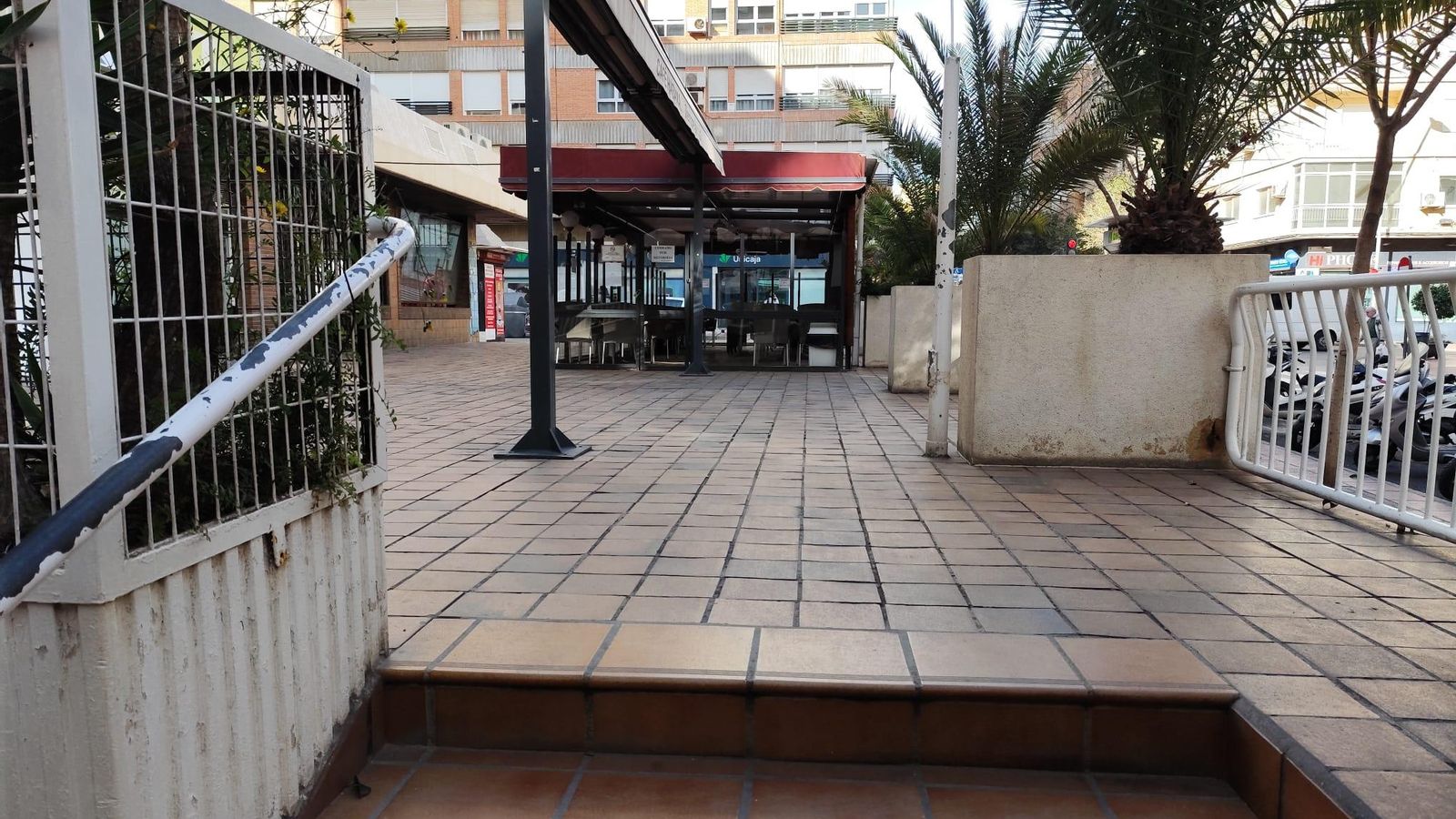 Terraza vacía por las obras del 'Habana Cristal'.