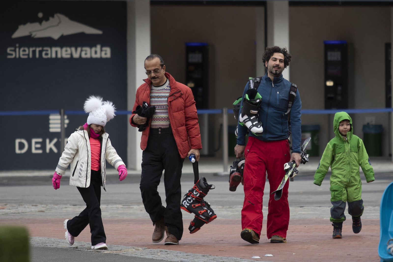 Fotos: así ha sido el inicio de la temporada de esquí en Sierra Nevada