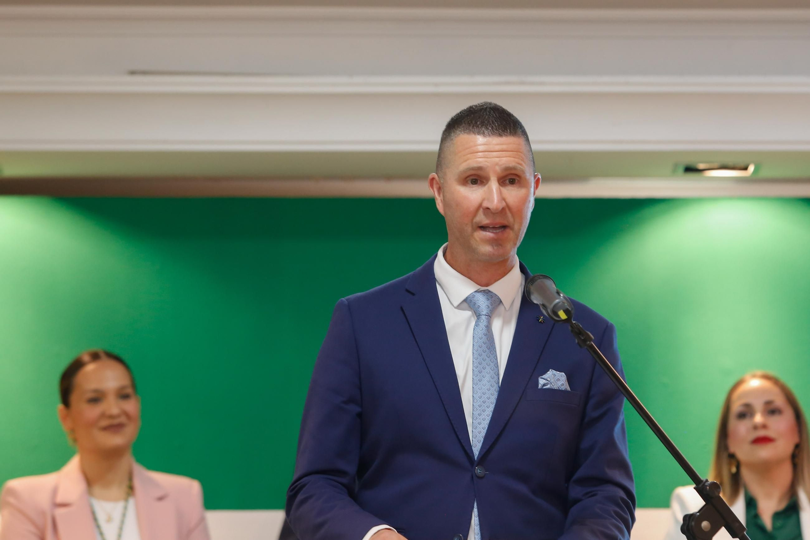Fotos de la entrega de los reconocimientos por el Día de Andalucía en Los Barrios