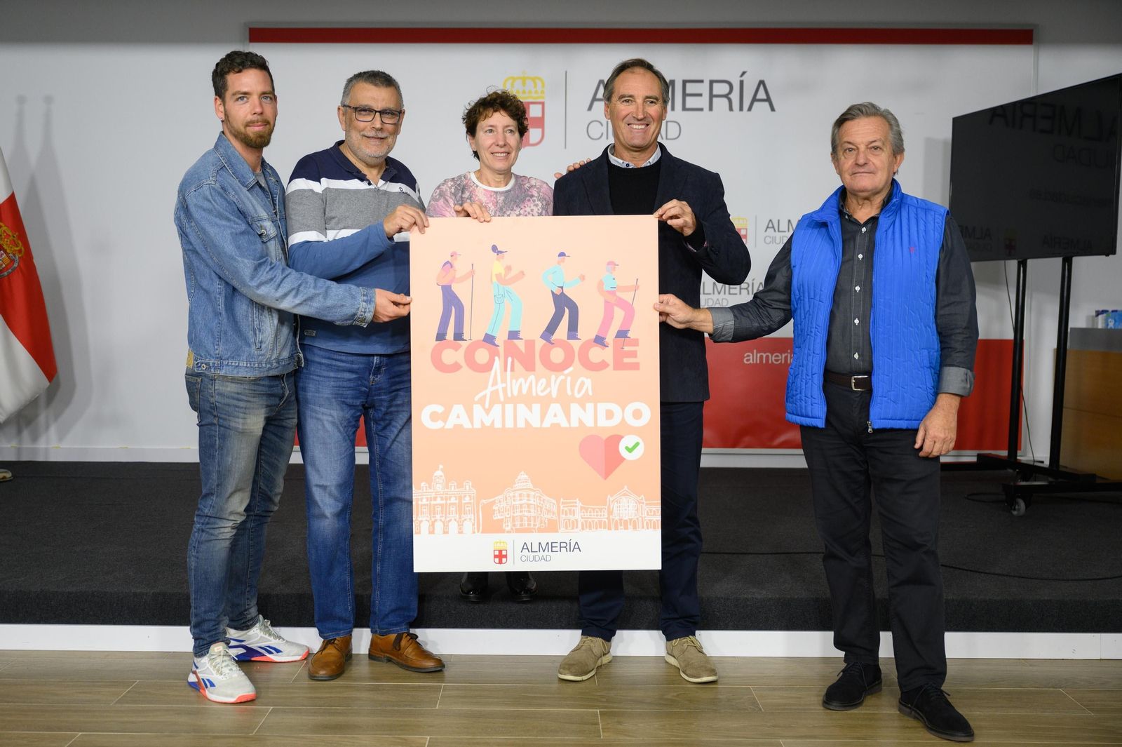 Presentación del programa y su cartel anunciador