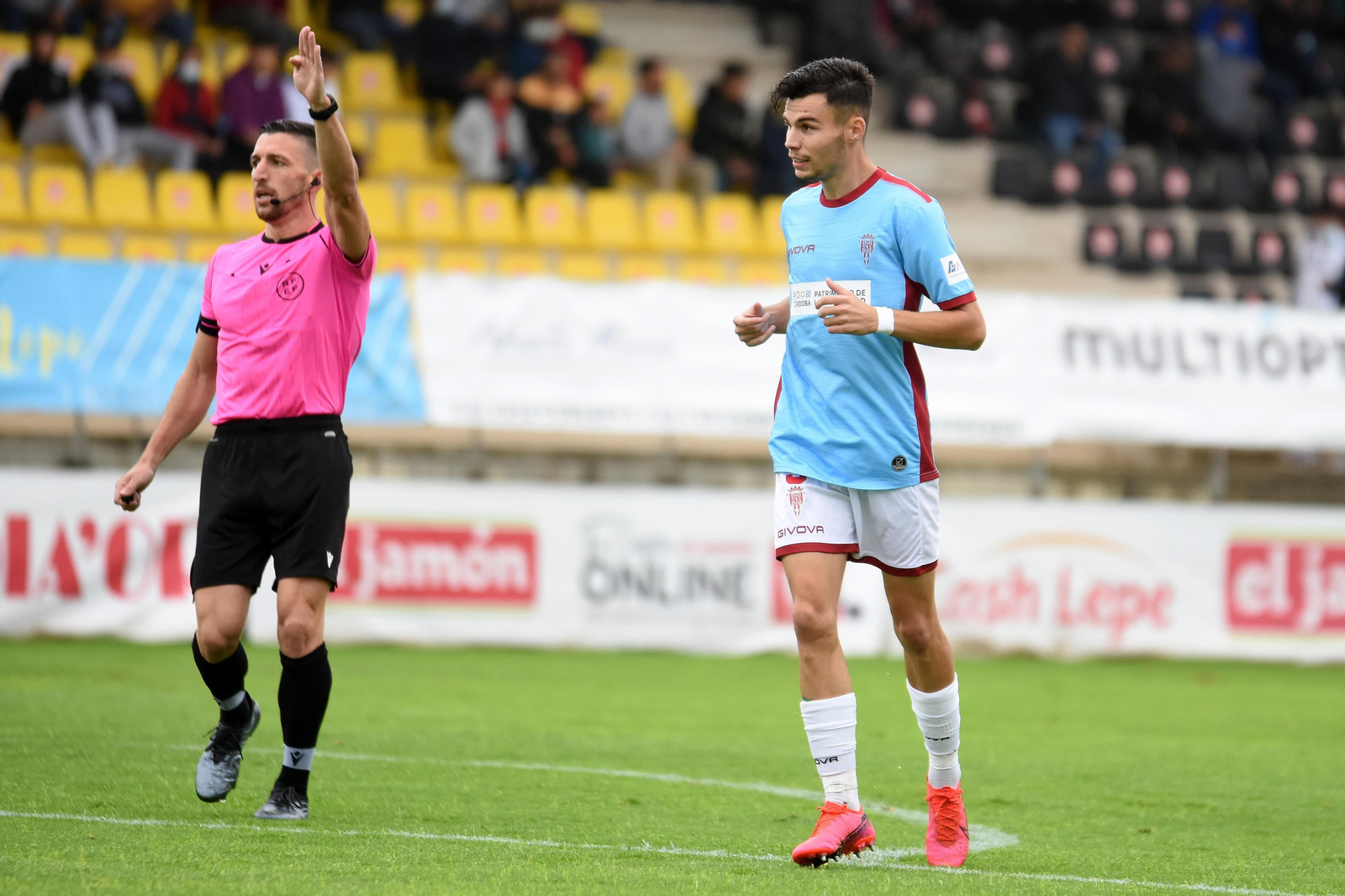 La victoria del Córdoba CF ante el San Roque de Lepe, en imágenes