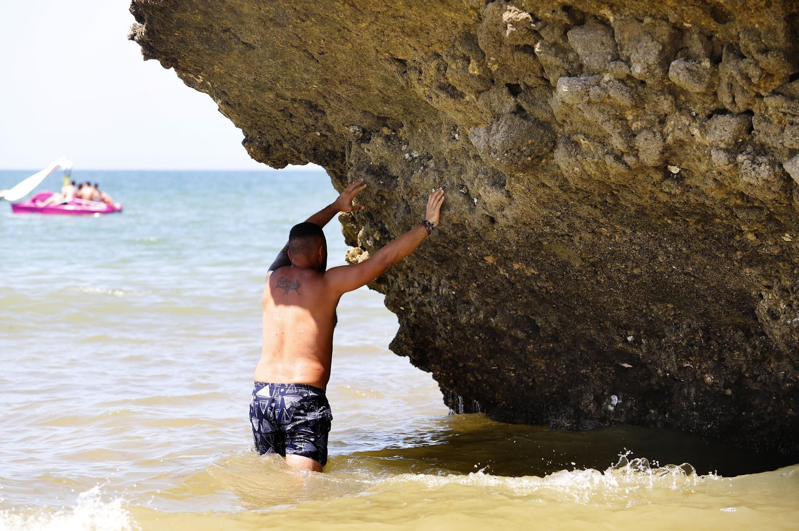 Imágenes de la playa de Matalascañas en un domingo caluroso
