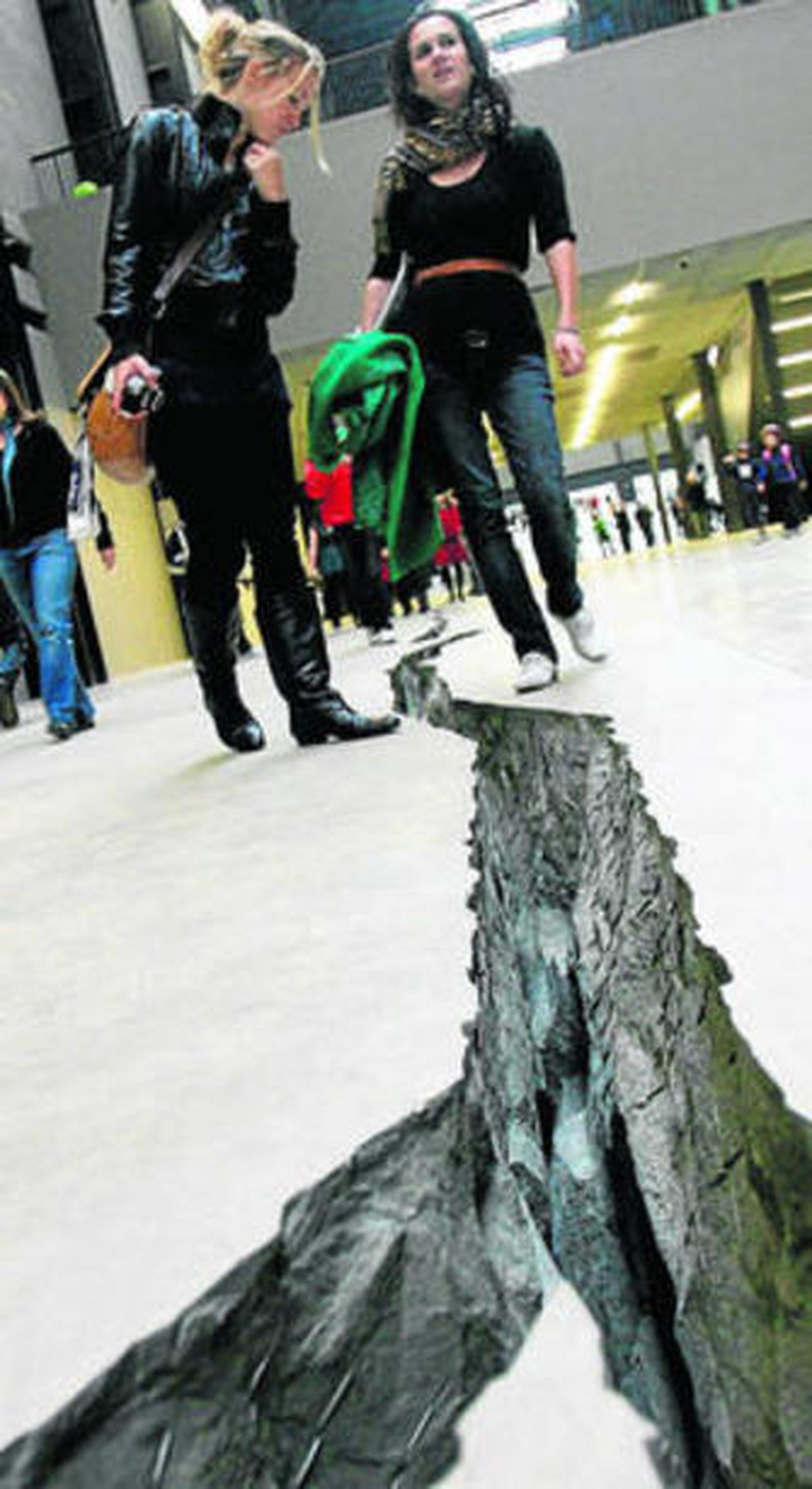 'Shibboleth', la obra que la artista expuso en la Tate Modern.