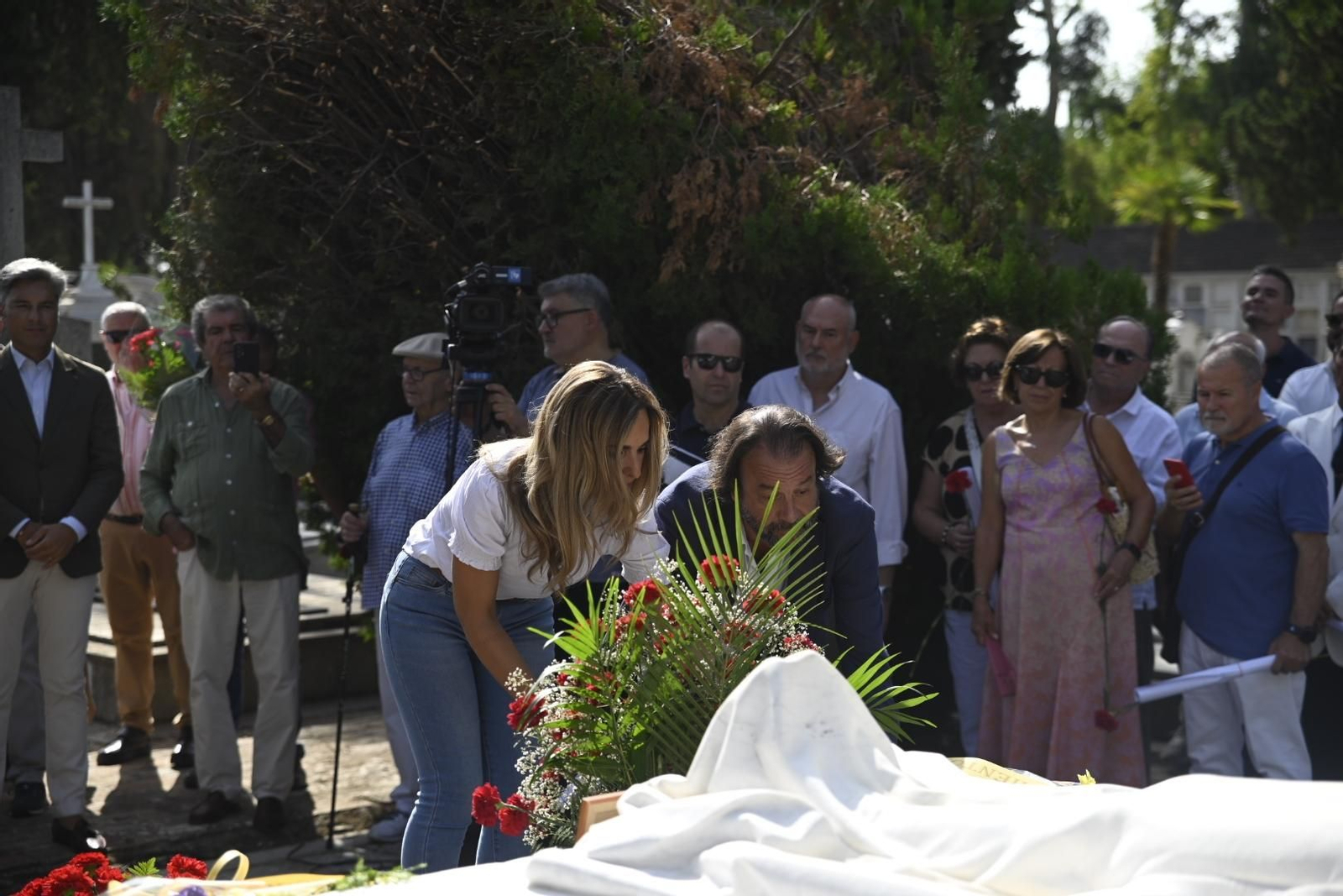 El homenaje a Manolete en su 77º aniversario de muerte, en imágenes