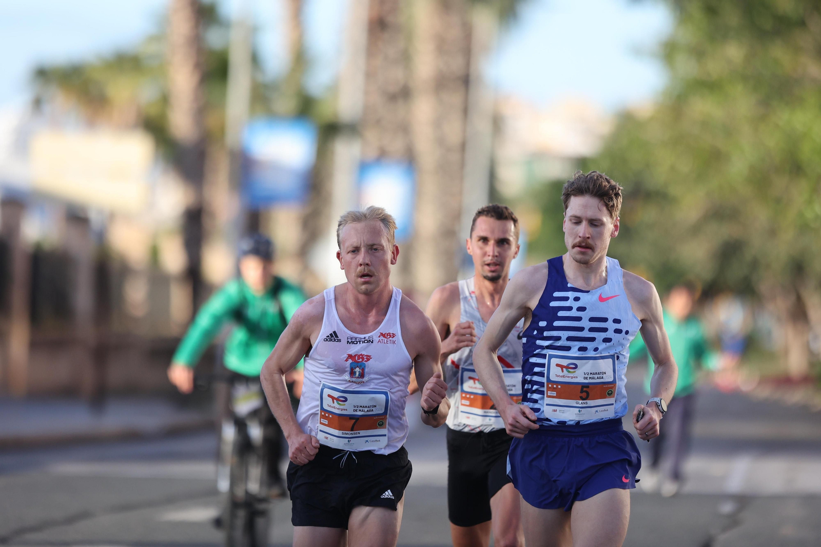 Las mejores fotos de la Media Maratón de Málaga 2024 Las mejores fotos de la Media Maratón de Málaga 2024