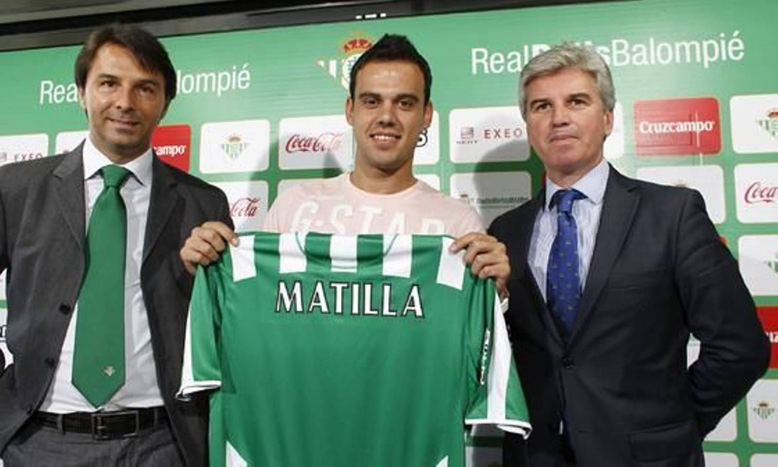 Presentación de Matilla, el nuevo jugador verdiblanco. 

Foto: Antonio Pizarro