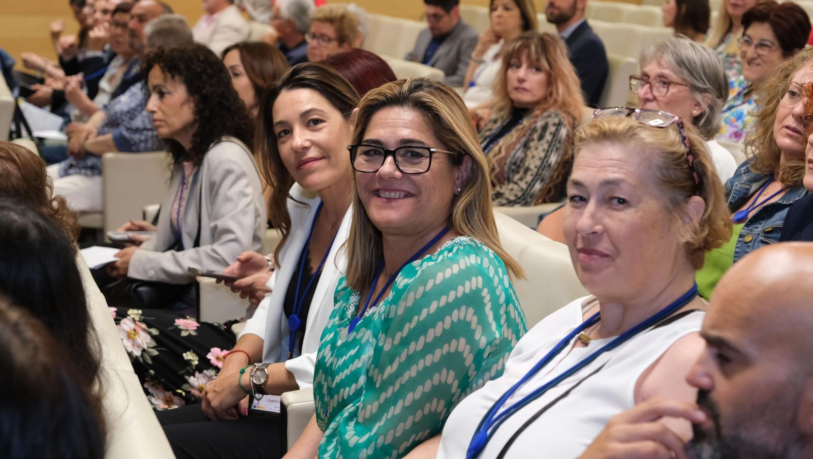 La Reina Sofía inaugura el I Congreso Internacional sobre ELA, en imágenes