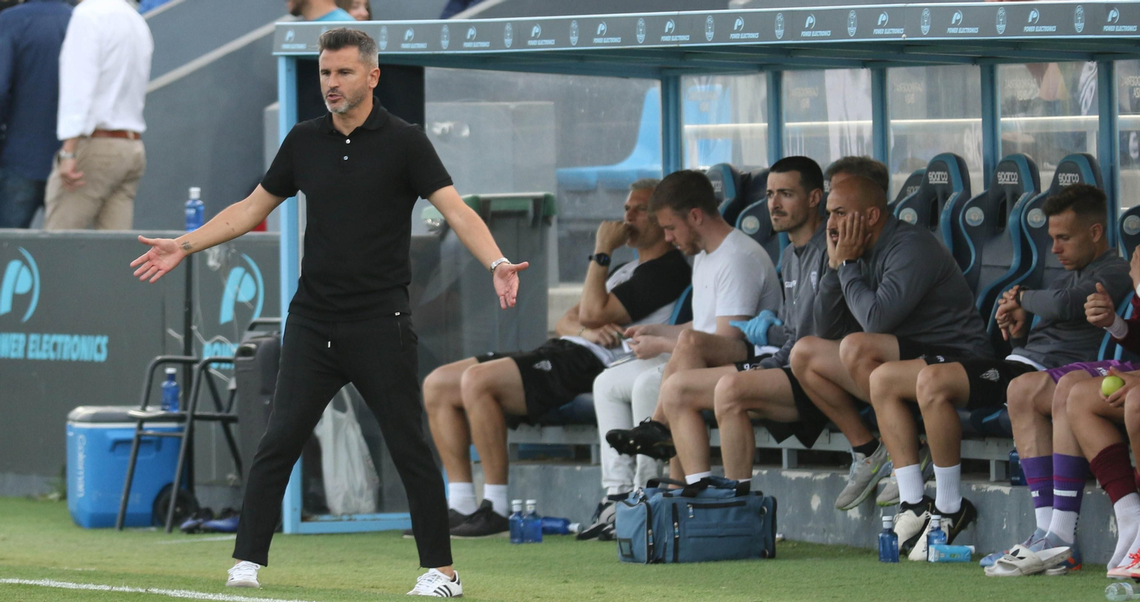 Iván Ania, entrenador del Córdoba CF, en un momento del partido ante el Ibiza.