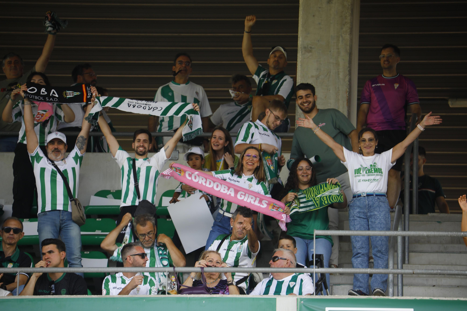 Las mejores fotos del ambiente en El Arcángel para el Córdoba CF - Ponferradina