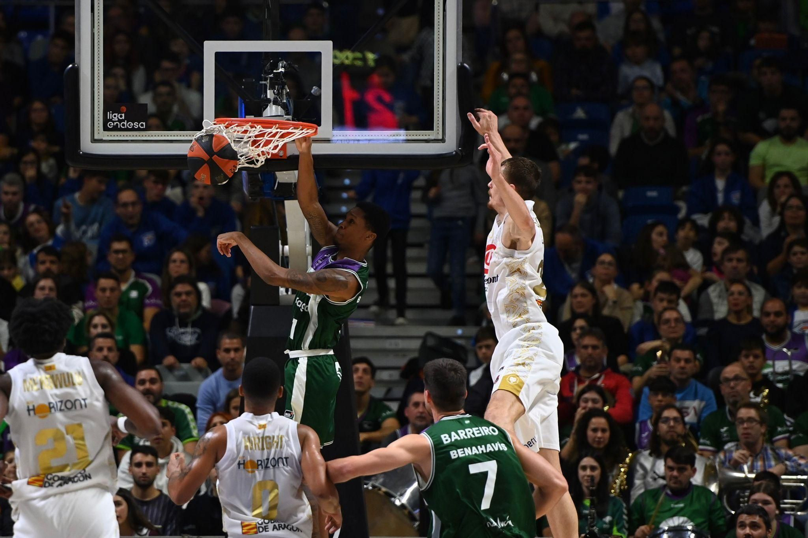 Tyson Carter machaca.