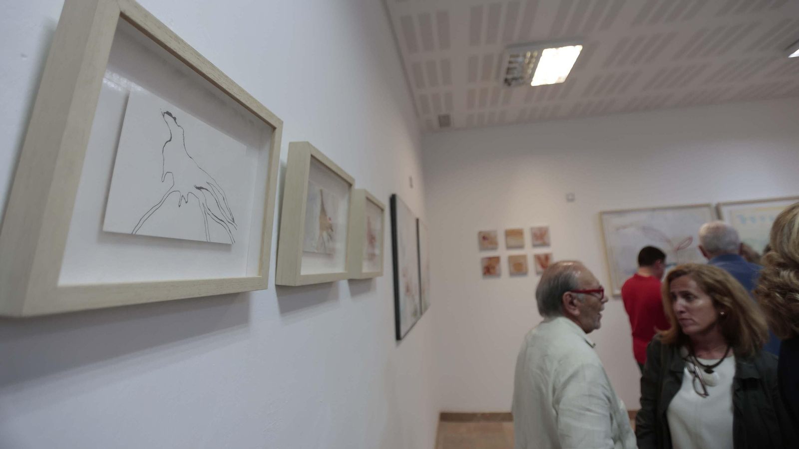 Las fotos de la inauguración de la exposición de Blanca Orozco "Lo que renace"