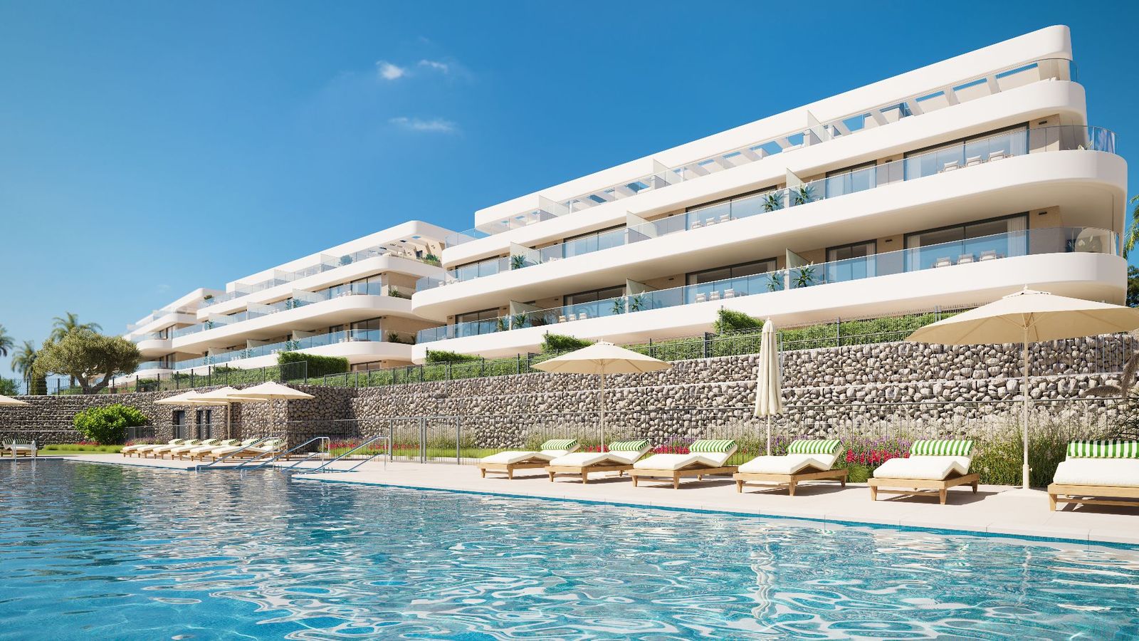 La piscina de la promoción Unika Collection de AEDAS Homes en Estepona.