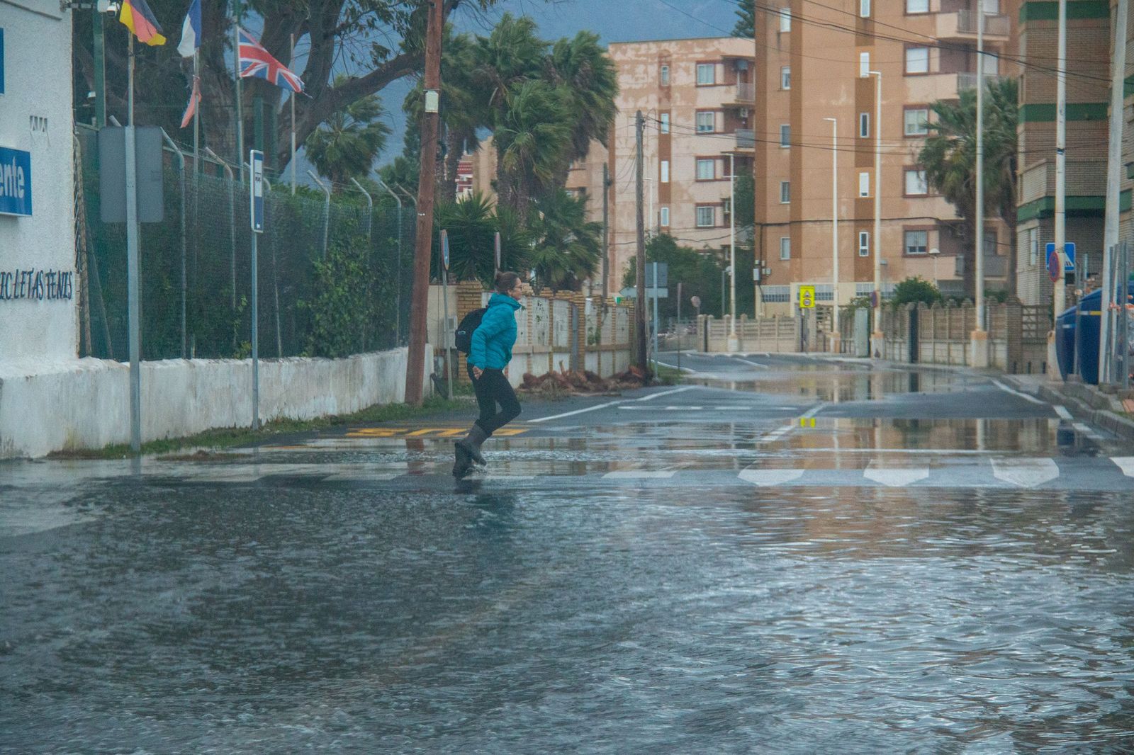 El temporal se ceba con Playa Granada
