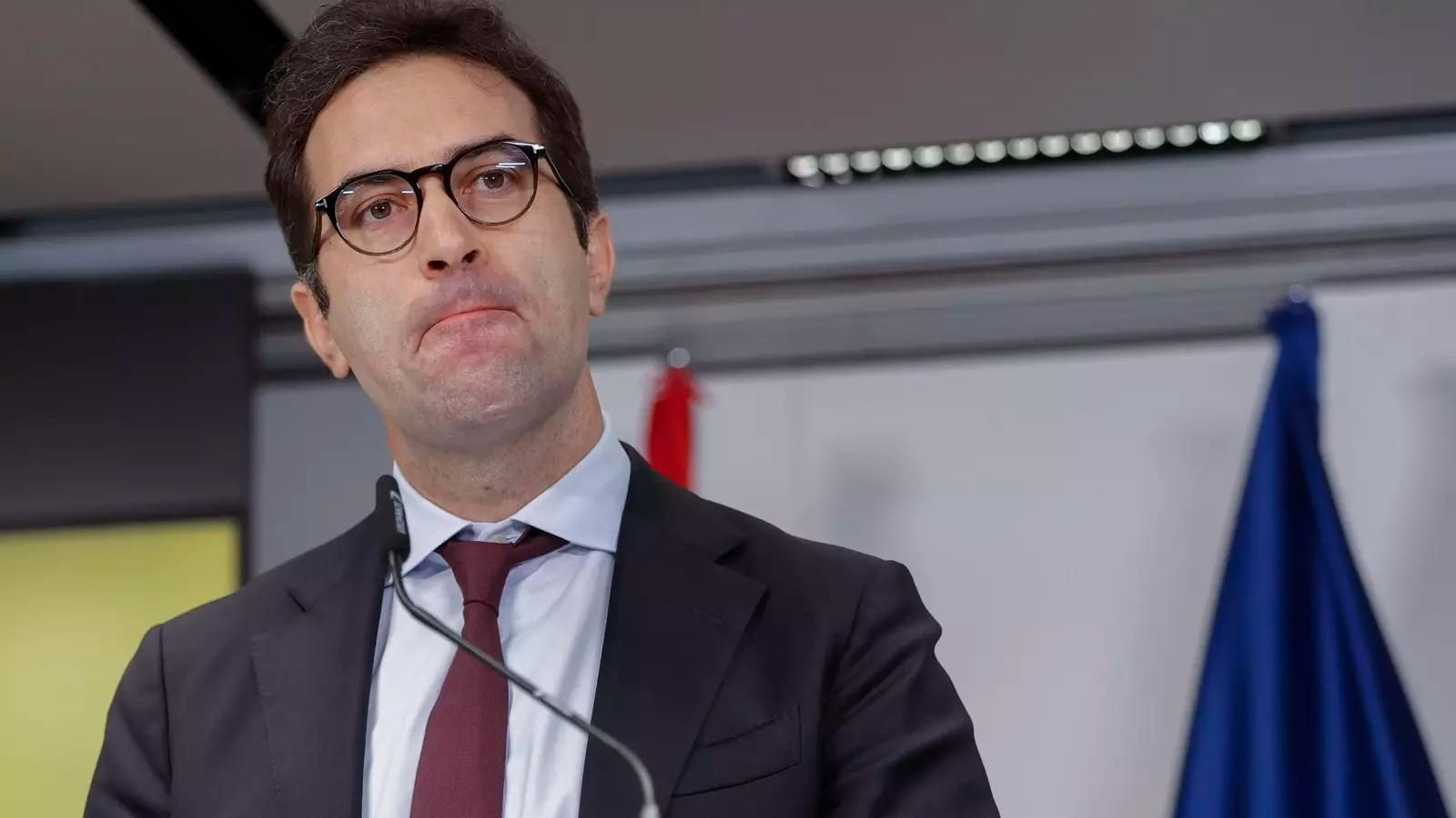 El ministro de Economía, Carlos Cuerpo, en una rued de prensa.