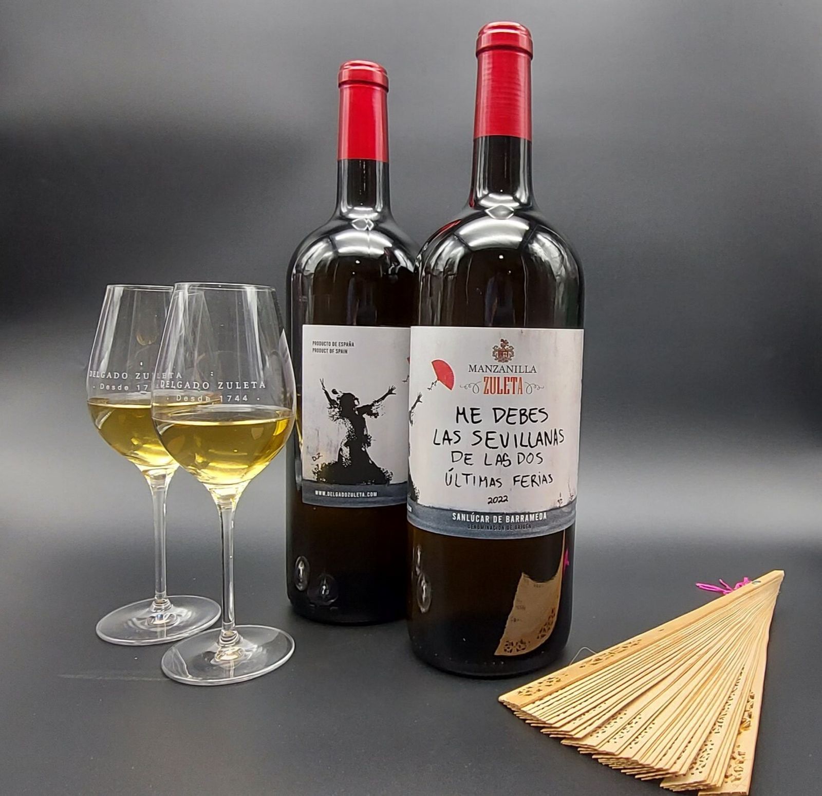 Botellas en formato mágnum de la manzanilla 'Me debes las sevillanas de las dos últimas ferias'