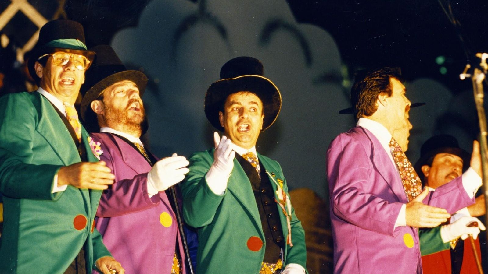 Componentes de 'Los dedócratas' en el pregón de Antonio Martín de 1997.