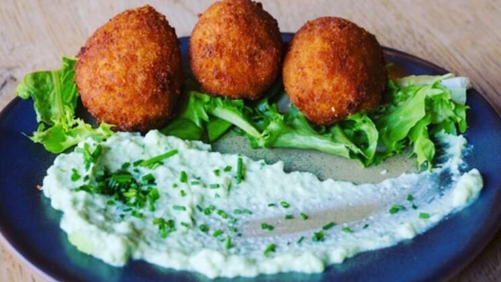 Croquetas de Recyclo Bike Café and Shop.