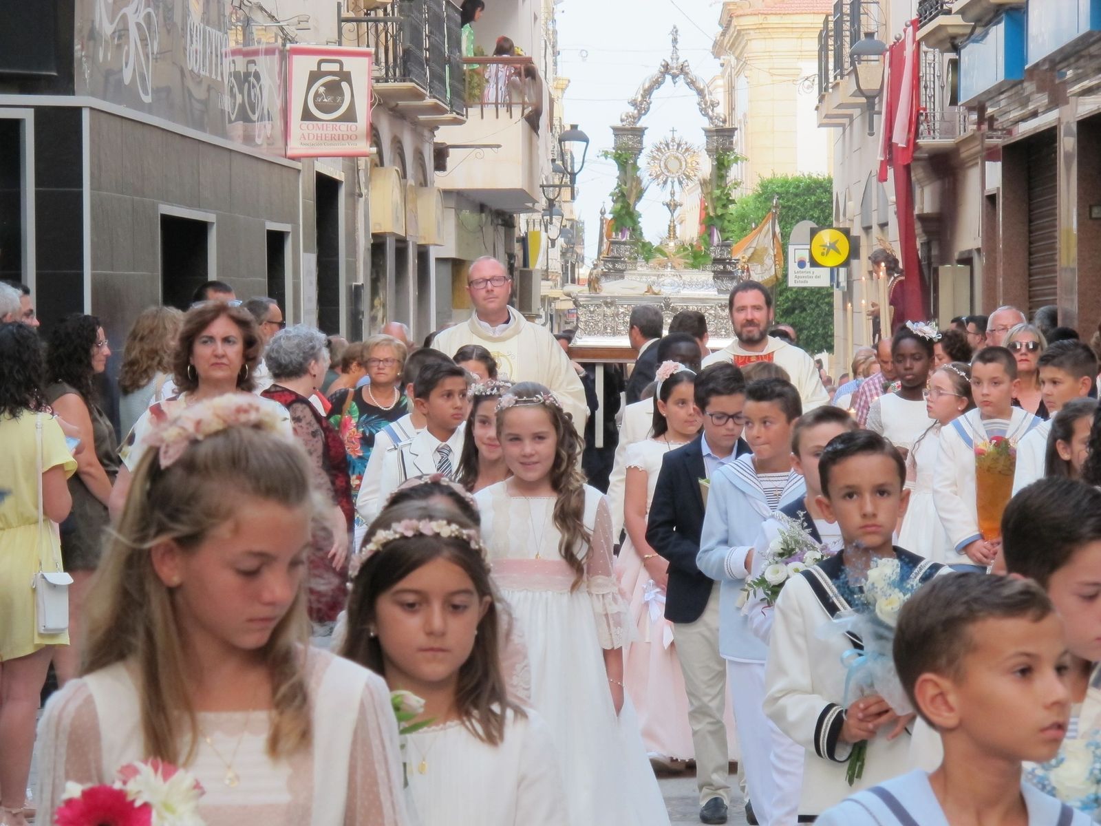 La procesión del Corpus Christi de Vera, en imágenes