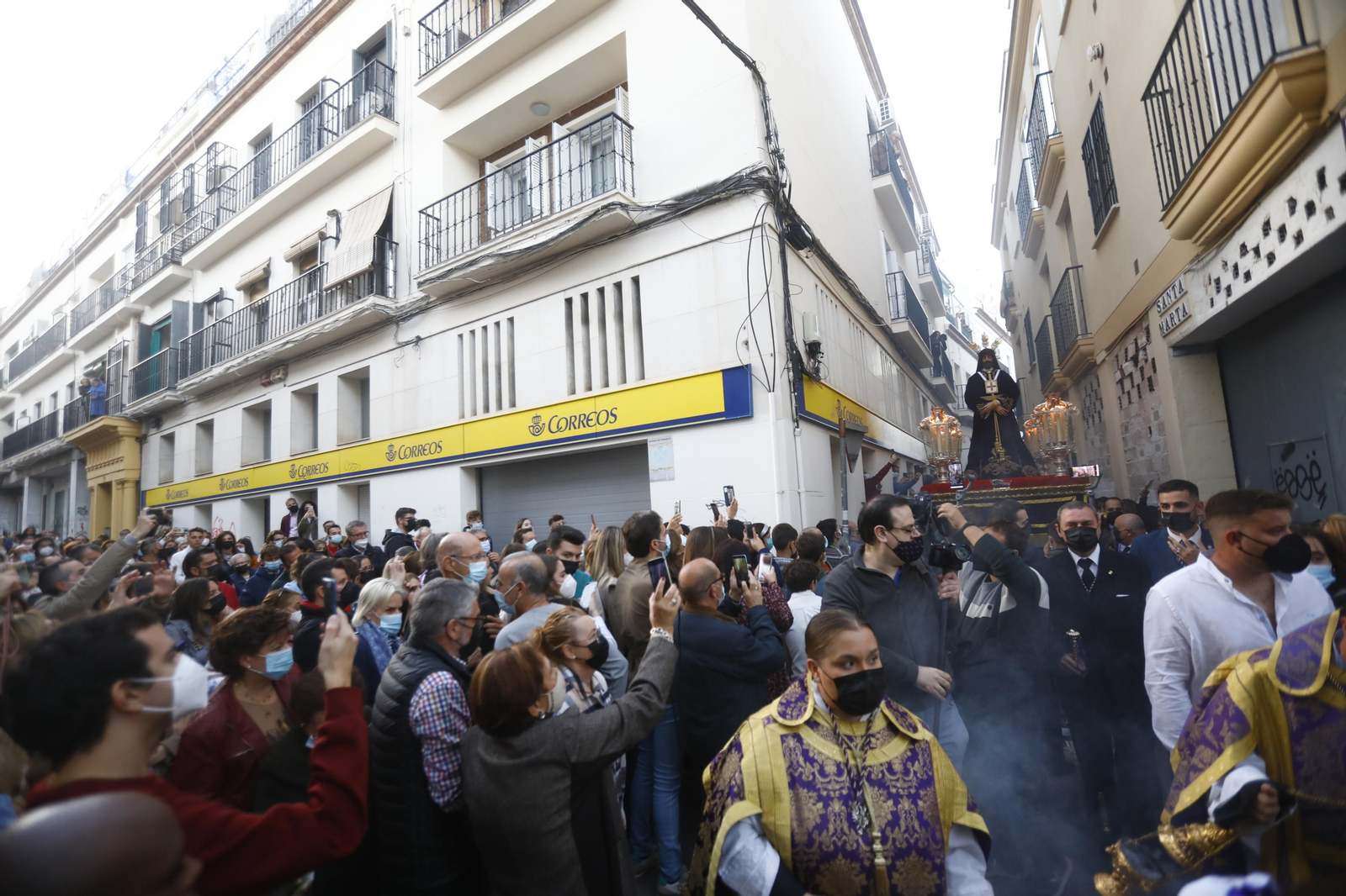 El traslado de Nuestro Padre Jesús Nazareno Rescatado, en imágenes