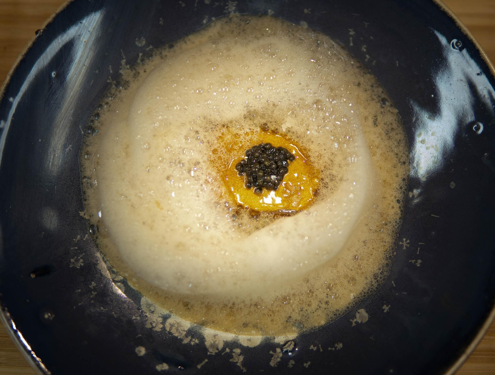 Lingote de oro (atún de almadraba y caviar)