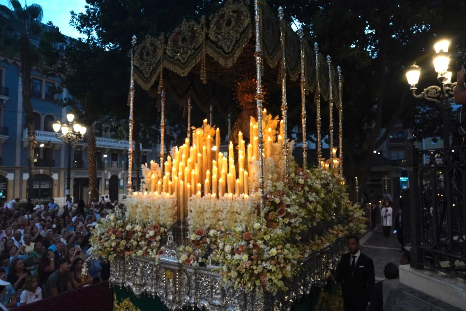 La Virgen de La Esperanza.jpeg