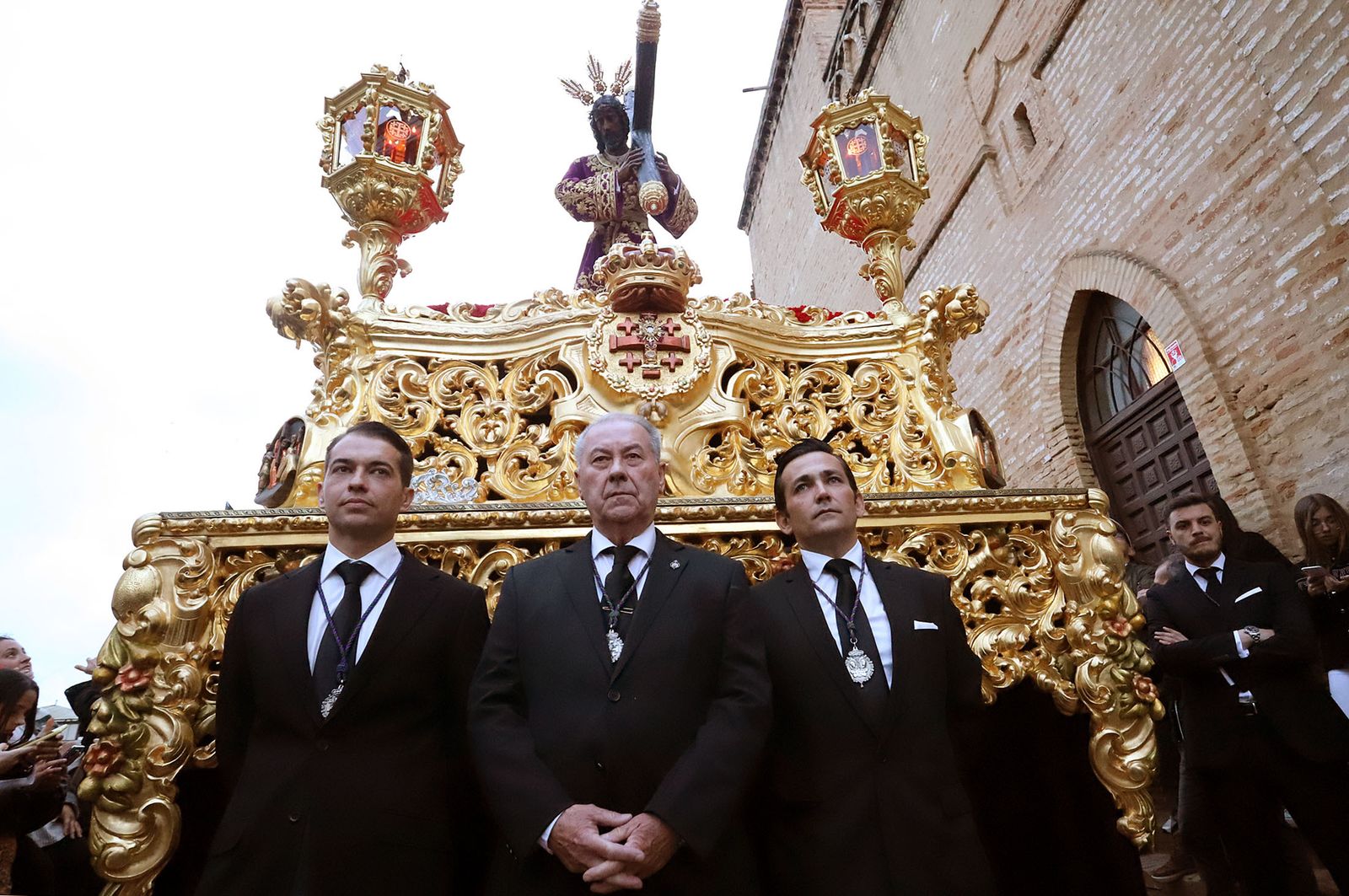 Imágenes de Pasión en su procesión por Huelva