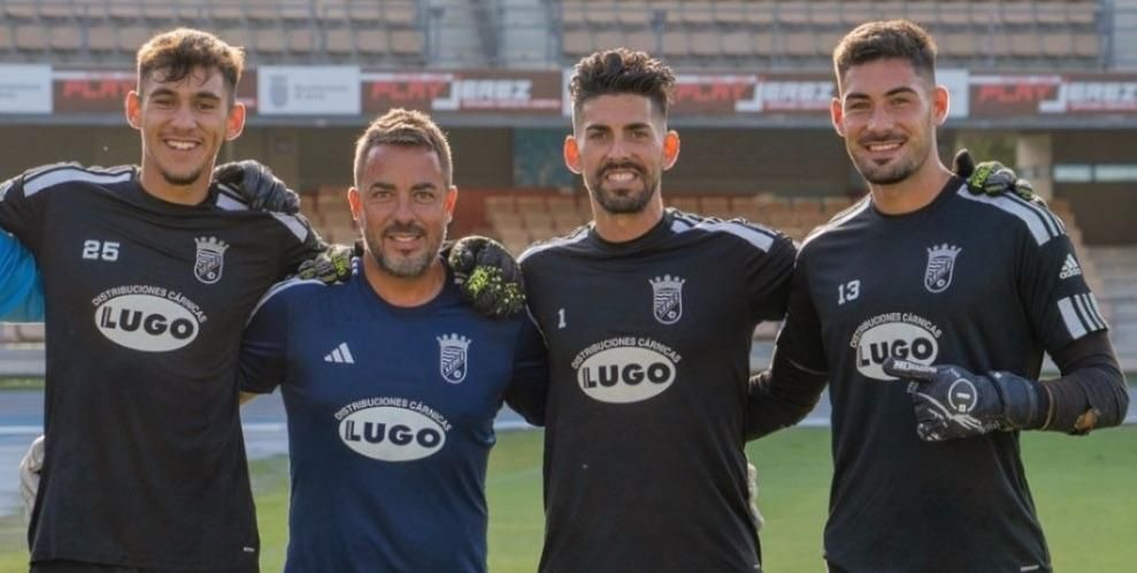 Fran Corrales, junto a Isma Gil, Santos y Mateo.