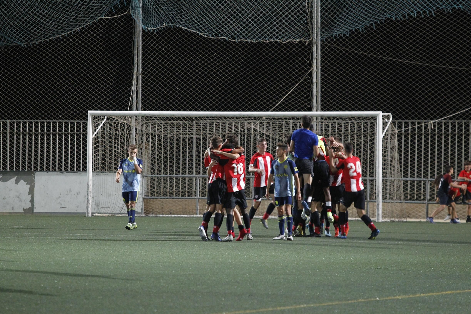 Las imágenes del VII Trofeo de Feria de Fútbol Juvenil 'I Memorial Juan Oncala'